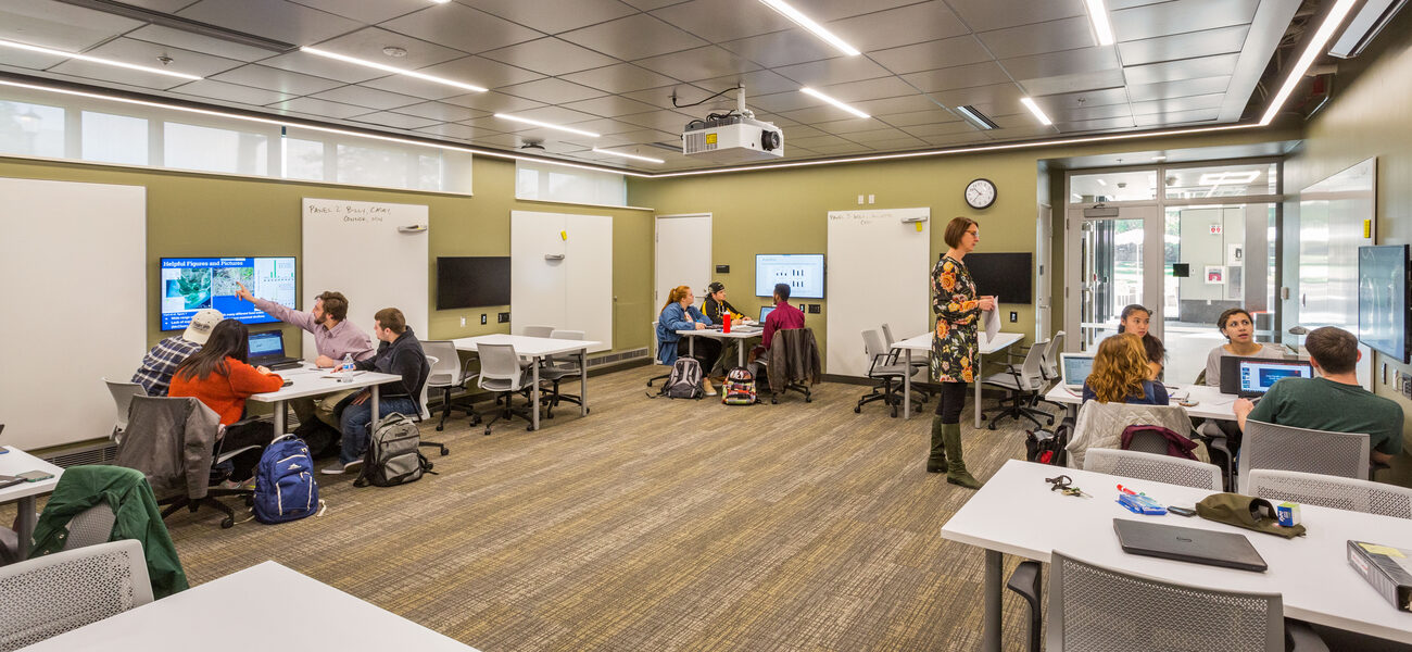 Technology Enabled Active Learning (TEAL) Classroom