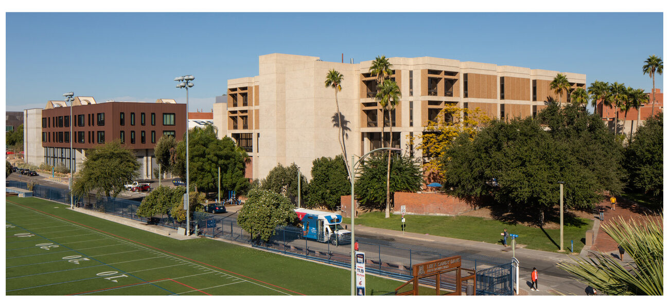 Bartlett Academic Success Center (left), Main Library (right)