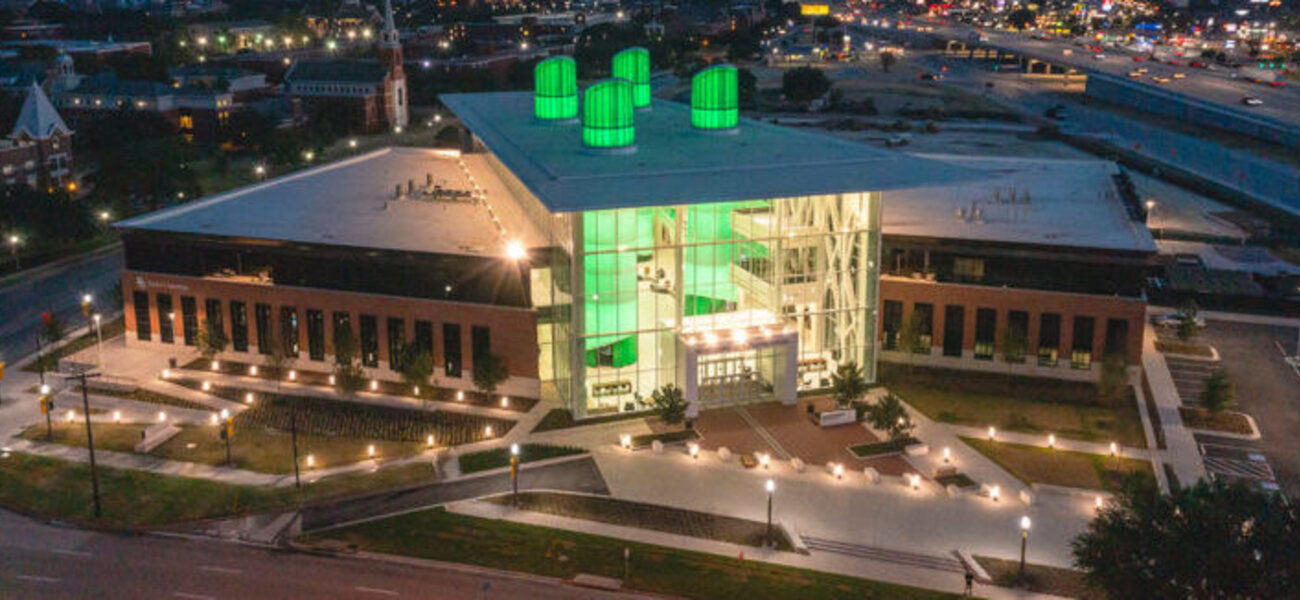 Baylor University - Mark and Paula Hurd Welcome Center