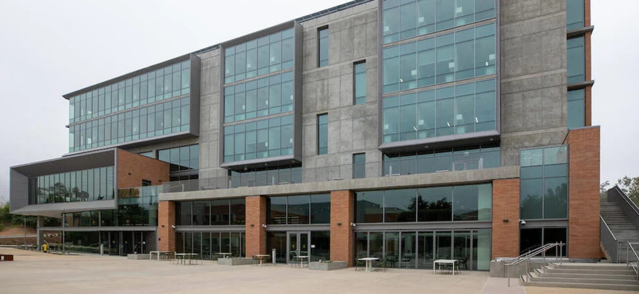 UC Riverside - School of Medicine Education Building II